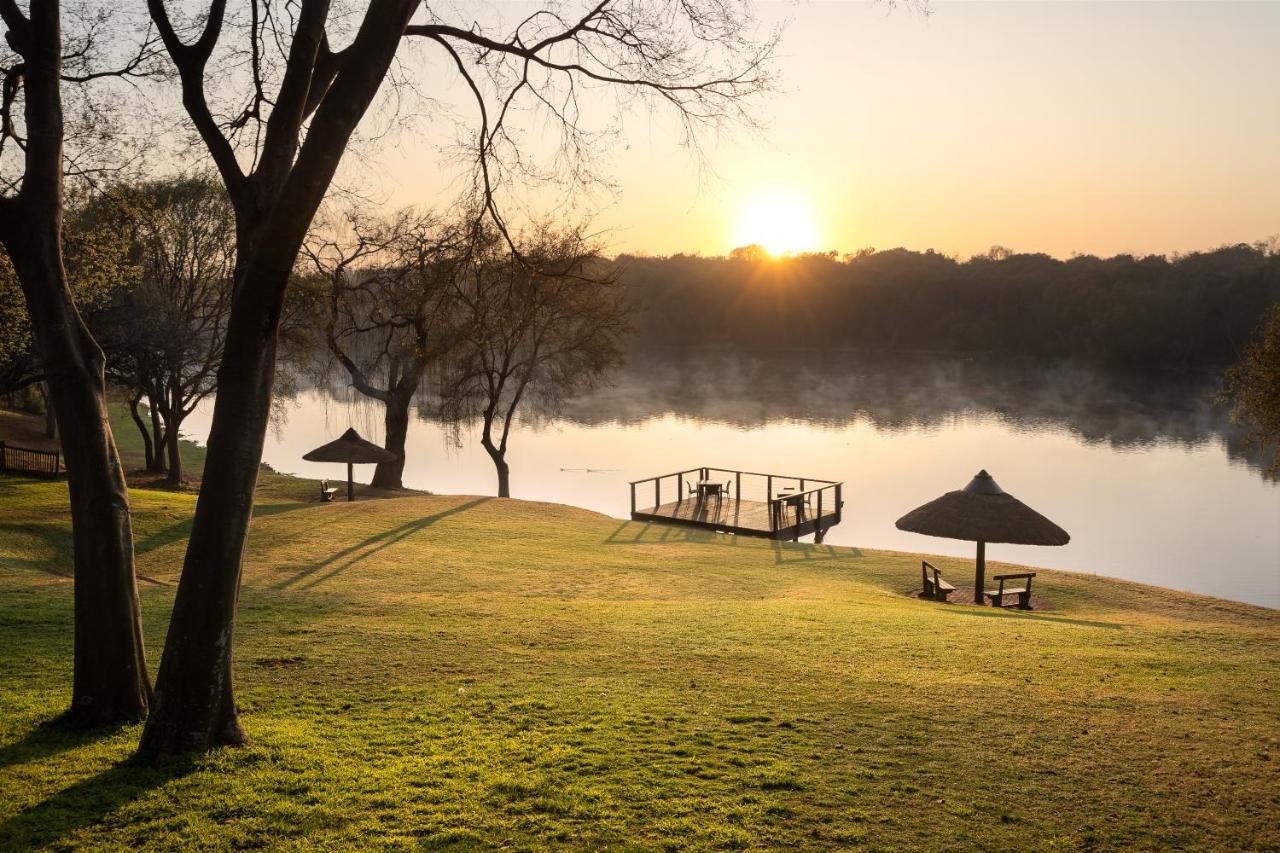 Premier Hotel Roodevalley Pretoria-Noord エクステリア 写真