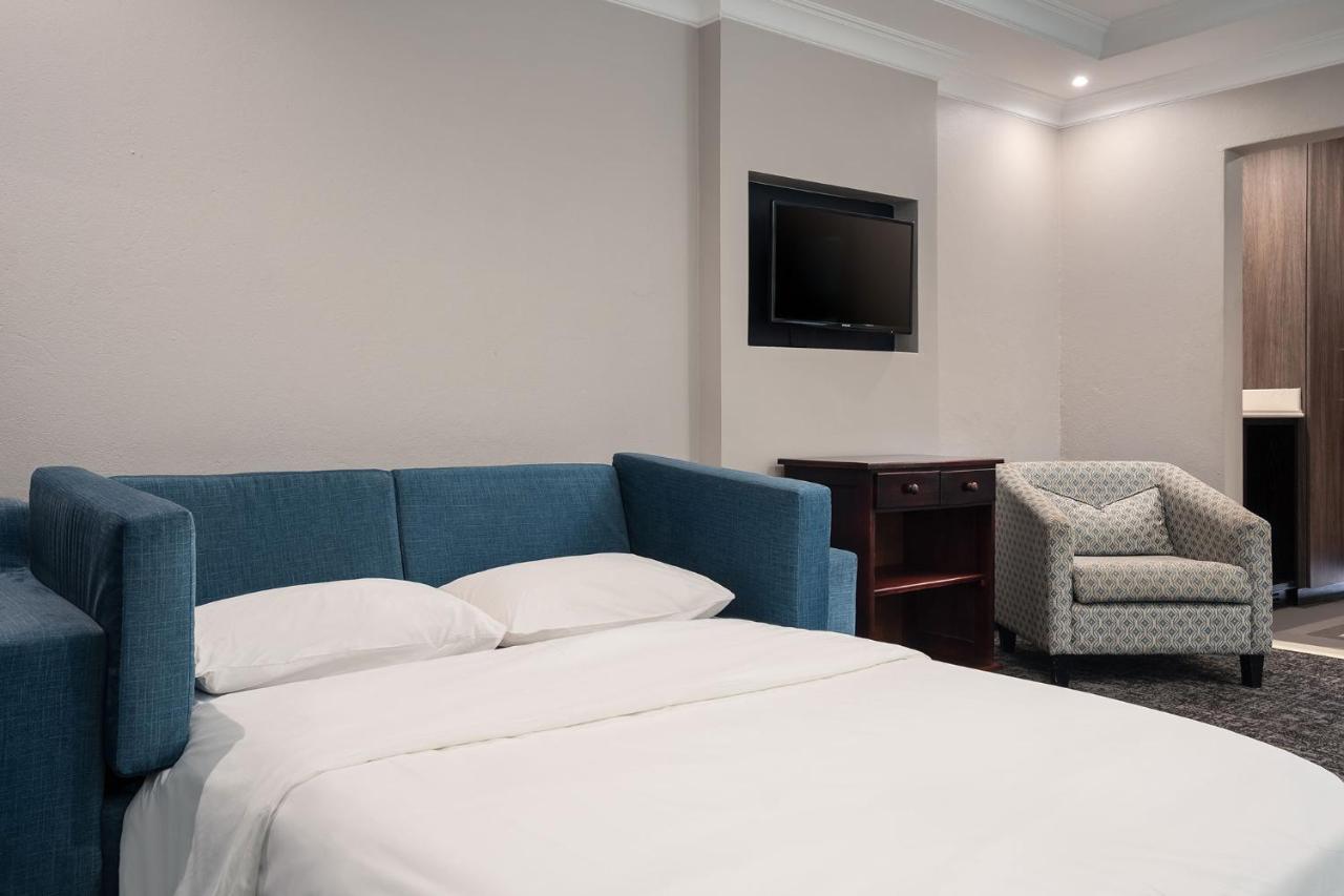 Premier Hotel Roodevalley Pretoria-Noord エクステリア 写真
