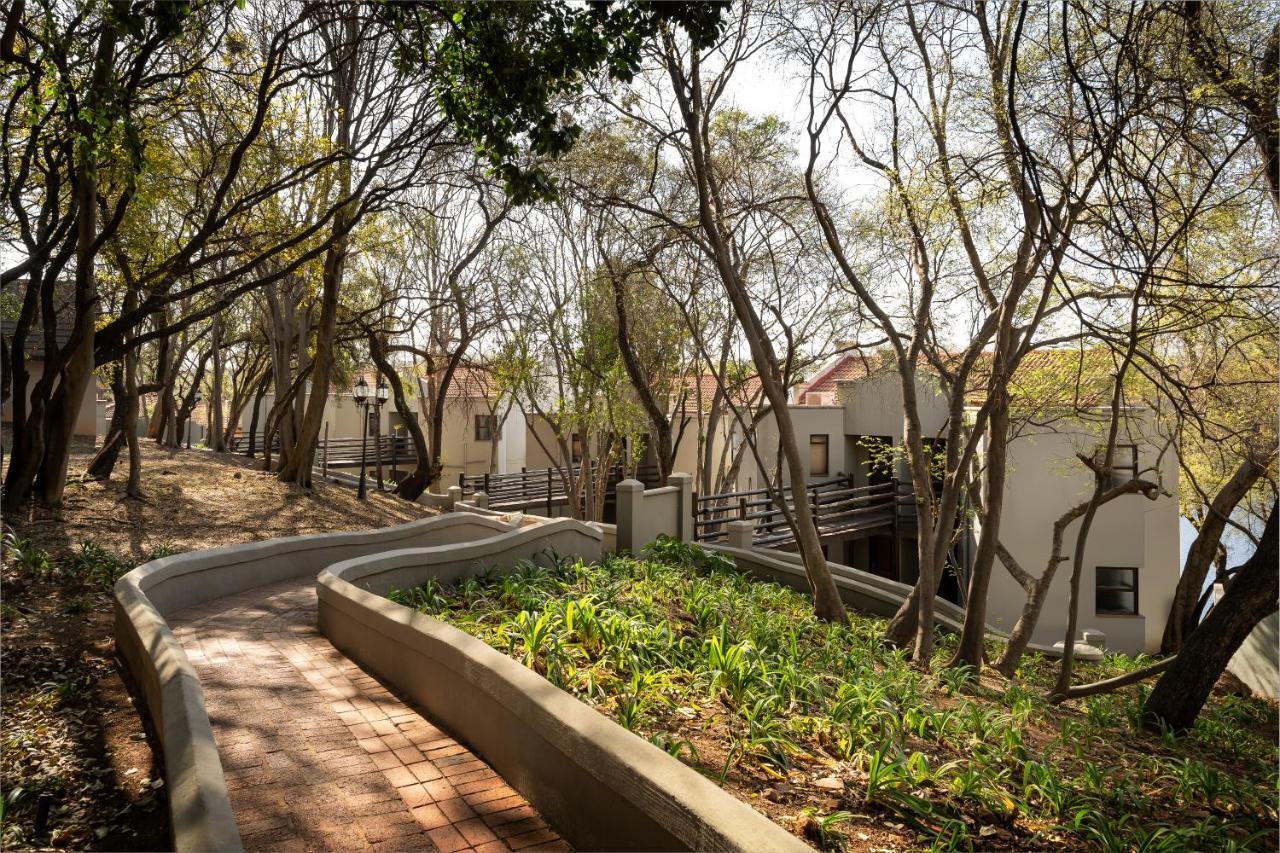Premier Hotel Roodevalley Pretoria-Noord エクステリア 写真