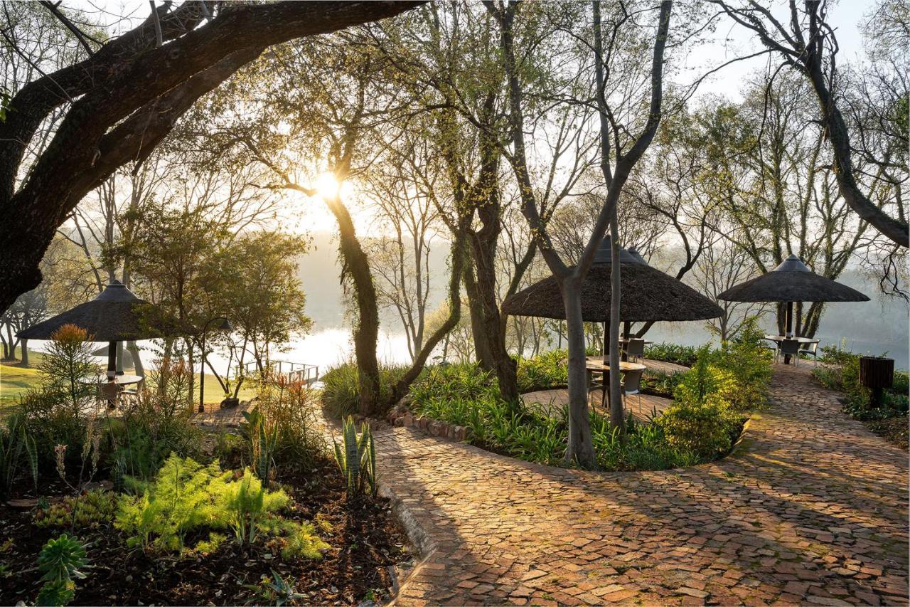 Premier Hotel Roodevalley Pretoria-Noord エクステリア 写真